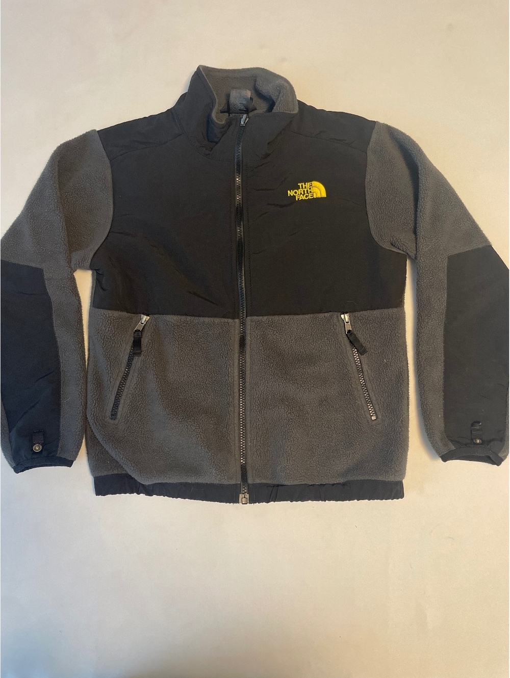 The North Face Boys' Medium Fleece Jacket 10/12 Gray and Black